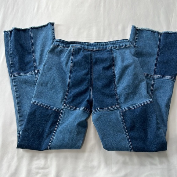 AZI Patchwork Flare Leg Jeans - Picture 4 of 5